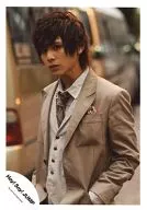 Hey! Say! JUMP / Ryosuke Yamada / Upper body / Jacket beige / Left hand pocket / Body facing left / Official Official photo