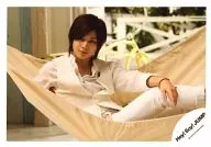 Hey! Say! JUMP / Ryosuke Yamada / Horizontal, Above-Knee, Costume White, Hammock, Left Above-Knee, Sitting, Body Facing Right / Official Official photo