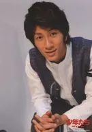 Kansai Johnnys Jr. / Takahiro Hamada / Knee-Up / Sitting / Best Gray / Shirt White / Both Hands / Background Gray / Boys' Jail in the Sky