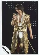 KinKi Kids / Koichi Domoto / Above the knees ・ Costume money ・ Right hand microphone ・ Under the eyes ・ Live photo / Official Official photo