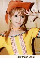 Morning Musume / Mari Yaguchi / Bust Up / Costume Yellow / Left Hand Parry / Hat Orange / Background Brown / Official Official photo