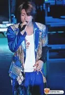 SHIMANE 0824 : Kanjani Eight / Shingo Murakami / Live Photo / Knee-Up / Costume Blue / Right Hand Microphone / Eh! Real? Surprising! TOUR 2007