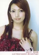 Morning Musume / Maki Goto / Costume Purple / Upper Body / Left Chest / Background Grey / 2005.10.1 Kumagaya Kaikan / Official Official photo