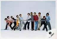 Johnnys / Assembly (11 persons) / Horizontal, Whole, Tug-of-war, Background white / Official Official photo