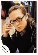 Kanjani Eight / Ryuhei Maruyama / Bust Up / Costume Black / Glasses / Right Hand Face Side / Official Official photo