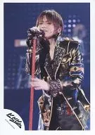 Kinki Kids / Koichi Domoto / Live Photo / Above Knee / Costume Black / Gold Line / Stand Microphone / Eye Left / Official Official photo