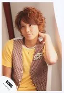 NEWS / Yuya Tegoshi / Upper Body / Best Check Inner Yellow / Eye Line Left / left wrist Base / Official Official photo