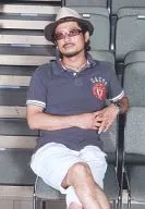 Ai-kata / Hideo Watanabe / Knee-Up / Sitting / Polo Shirt Gray / Both Hands Arrangement / Cap / Stage "A Mass of Love -Sunnmer -" Bromide