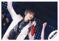 Kinki Kids / Koichi Domoto / Horizontal, Live Photo, Upper Body, Costume Shirogane, Shirt Black, Left Hand Microphone, Right Hand Raised, Eye View Right, Background Black and Blue / Official Official photo