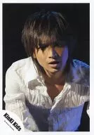 Kinki Kids / Koichi Domoto / Upper Body / Sitting / White Shirt / Open Mouth / Lower Left Eye / Black Background / Official Official photo