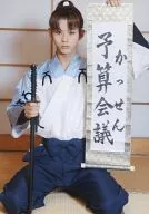 Takuma Sueno (Rikichi YAMADA) / Whole-body, Seiza, Sitz, Left-handed Scroll, Right-handed Sword, 「 Budget Conference 」 no Moji, Character Actor Shot / Musical 「 Nintama Rantaro 」 2 nd Round, Mooing at 「 Budget Conference! 」 Replay