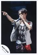KAT TUN / Yuichi Nakamaru / Live Photo / Above the Knee / Jacket White / Inner Black White / fingers of the right hand Holder / Left Hand Microphone / Eye View Left / Background Black / Official Official photo