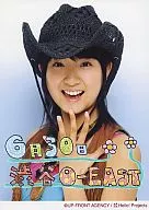 Berryz Kobo / Chinami Tokunaga / Bust Up / Costume Brown / Light Blue / Left Hand Par / Hat Black / Message 「 June 30 Shibuya O-EAST 」 / Background Light Blue / 2L Size / Official Official photo