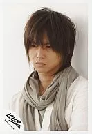 Kinki Kids / Koichi Domoto / Bust up / Costume white / Stole gray / Background white / Official Official photo