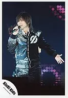 Kinki Kids / Koichi Domoto / Live Photo / Above the Knee / Costume Silver Black / Right Hand Microphone / Left Hand Par / Background Black / Official Official photo