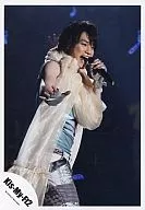 Kis-My-Ft2 / Takashi Nikaido / Live Photo / Above the Knee / Costume Light Blue, Beige / Right Hand Par / Left Hand Microphone / Dark Blue Background / Eye Line Right / Official Official photo