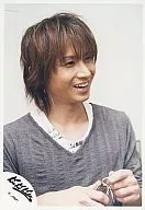 Kinki Kids / Koichi Domoto / Bust up, Costume gray, Eyes right, Smile, Hand and Ring of Wisdom / Official Official photo