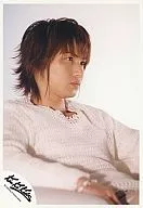 Kinki Kids / Koichi Domoto / Sofa seated, upper body, facing right, Sweater white, eye-view right / Official Official photo