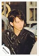 Kanjani Eight / Tadayoshi Okura / Bust up / Costume Black / Eye Right / Official Official photo