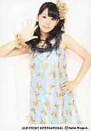 Berryz Kobo / Risako Sugaya / Kneecaps / Light blue clothes / Right hand / Left hand / White background / Official Official photo