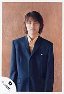 Johnnys / Tsubasa Imai / Waist / Costume Suit Black Inner Orange / Background brown / Official Official photo