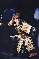 KinKi Kids / Koichi Domoto / Live Photo / Whole Body, Costume Armor, Squatting, Both Hands Spread, Right Hand Sword, Eye Right / 2L Size / Endless SHOCK