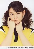 Berryz Kobo / Risako Sugaya / Bust Up / Costume Yellow, Black / Both Wrists / Official Official photo