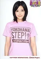 Berryz工房/北原沙弥香/上半身・Tシャツピンク・背景白/2010ハロー!プロジェクト新人公演9月 横浜STEP!