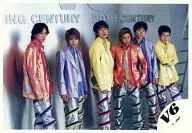 V6/6人(集合)/橫型・服裝橙色.黃色.紫色・膝上・中央井原・森田剛兩手腰・背景銀/官方生寫真