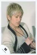 V6 / Takeshi Morita / Upper Body / Cardigan Black and White / Inner Gray / Both Hands Strap / Eye Line Right / Official Official photo