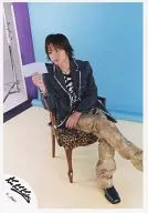 Kinki Kids / Koichi Domoto / Whole Body, Costume Black, Sitting, Legs, Right Hand Paper, Background Light Blue / Official Official photo