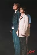 Johnnys / Koichi Domoto / Jun Akiyama / Live Photo / Whole Body / Costume Green White / 2L Size / Background Black / SHOCK is Real Shock