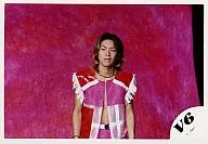 V6 / Takeshi Morita / Horizontal, Upper body, Costume Red, Pink, Eye Point Left, Background Pink / Official Official photo