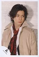 Arashi / Matsujun / Waist / Costume / Beige / Coat / Scarf / Red / Black / Official Official photo