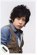 Arashi / Kazuya Ninomiya / Bust up / Denim Jacket / Best Khaki / Eyes Left / Mouth Closed / Background White / Official Official photo