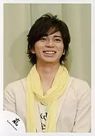 Arashi / Matsujun / Bust up / Scarf yellow / Jacket white / Official Official photo