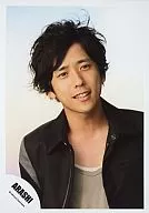 Arashi / Kazuya Ninomiya / Bust up / Gray Shirt / Black Coat / Official Official photo