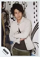 Arashi / Kazuya Ninomiya / Waistband, Armband, Black Shirt, White Coat / Official Official photo