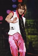 Kinki Kids / Koichi Domoto / Live Photo, Above Knee, Costume White, Pink, Right Hand Front / Official Official photo