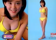 No. 081 : Taniguchi Hiromi / Regular Card / BOMB Card KISS Fresh 2002