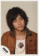 Arashi / Kazuya Ninomiya / Bust up / Jacket brown / Inner white / Eye Right / Official Official photo