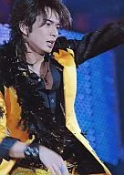 Arashi / Matsujun / Costume Yellow / Inner Black / Above the Knee / Background Blue / No Frame / Official Official photo