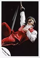 Hey! Say! JUMP / Yuri Chinen / Red costume / Left hand chest / Black background / Live photo / Official Official photo