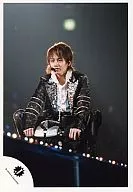 KAT TUN / Yuichi Nakamaru / Live Photo, Whole Body, Costume Black, Seated / Official Official photo