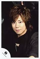 Kis-My-Ft2 / Hiromitsu Kitayama / Bust up ・ Costume black ・ Camera eyes ・ Mouth opening ・ Silver necklace / Official Official photo