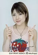 Morning Musume / Makoto Ogawa / Bust Up / Costume Pink / Both Hands and Index Finger Stand / Official Official photo