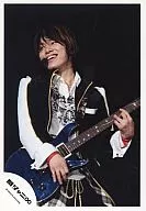 Kanjani Eight / Akihiro Yasuda / Kneecap / Guitar Blue / Live Photo / Official Official photo