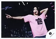 Kis-My-Ft2 / Takashi Nikaido / Upper Body / Horizontal / Costume Pink T-Shirts / Chest Ni "Miya" / Right Thumb Upright / Official Official photo