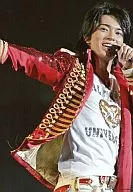 Arashi / Matsujun / Live Photo / Upper Body / Red Jacket / White Shirt / Left Hand Microphone / Black Background / No Frame / Official Official photo