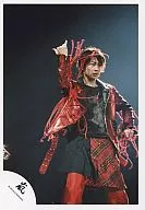 Arashi / Masaki Aiba / Live Photo / Knee-Up / Costume Red Check / Black / Eye View Right / Right Hand Raised / Background Black / Official Official photo